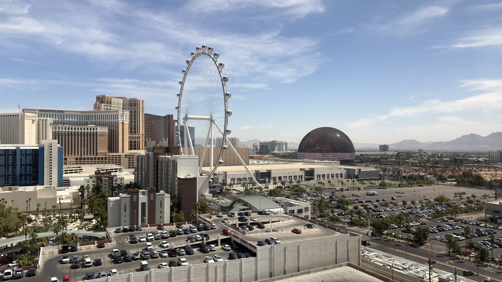 窗外的 High Roller 與 Sphere，6月3日