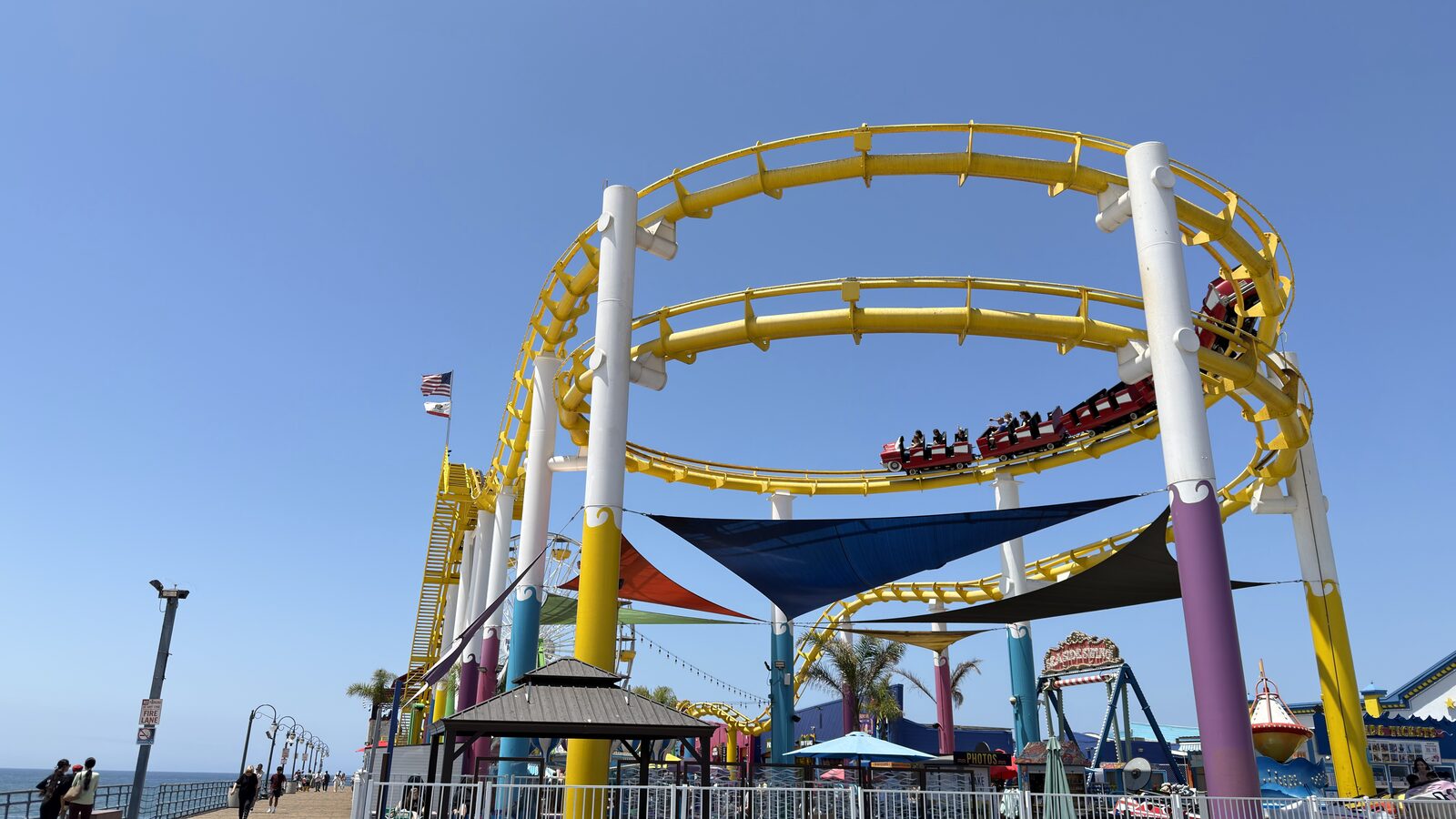 Santa Monica Pier 的黃色軌道，6月7日