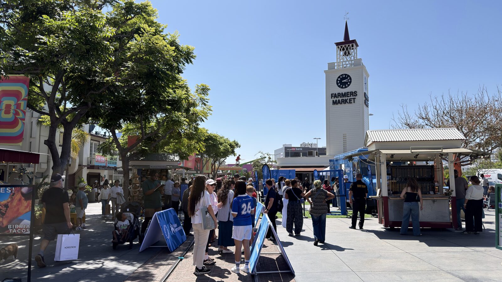 Original Farmers Market 的鐘樓，6月7日