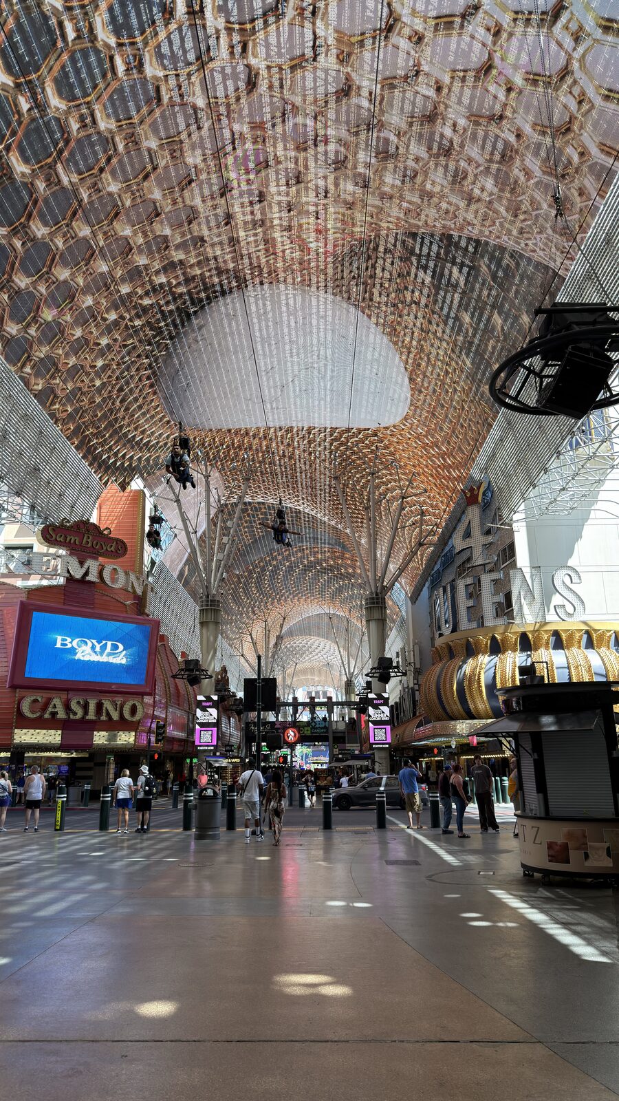Fremont Street 的光之穹頂，6月10日
