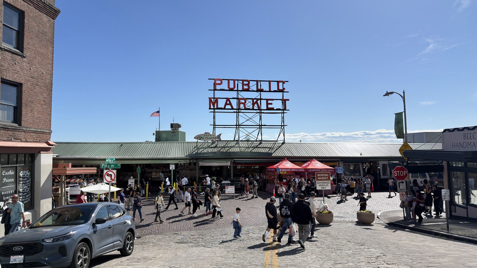 Pike Place Market，6月11日